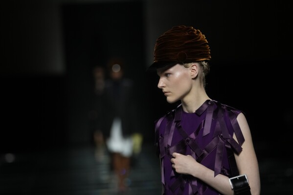 New season prada shop